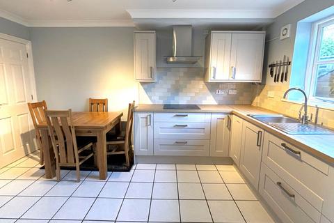 3 bedroom terraced house for sale, Manor Road, Great Bedwyn, SN8 3UF