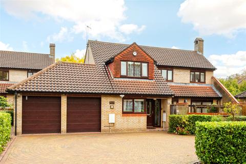 5 bedroom detached house for sale, Daubeney Gate, Shenley Church End, Milton Keynes, Buckinghamshire, MK5