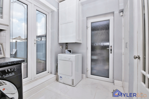 6 Arnold Place, Widnes, WA8 8QQ