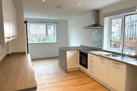 2 bedroom detached bungalow to rent, Wingerworth, Chesterfield S42
