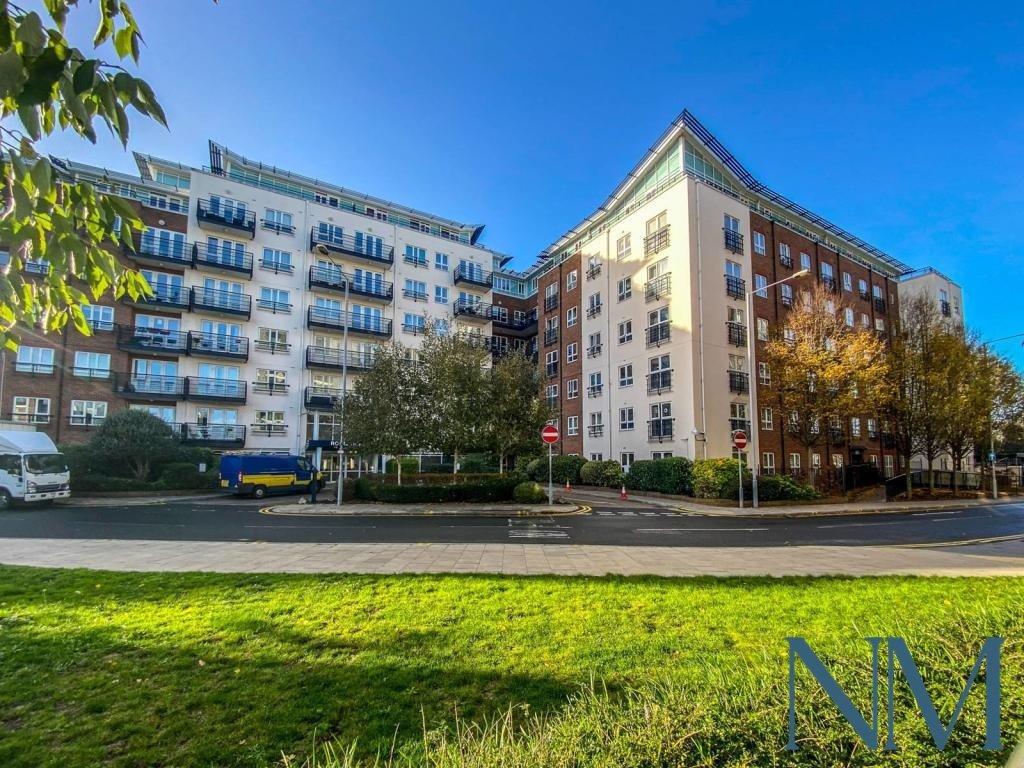 Spacious 2-Bedroom Apartment in a Prime Kingston