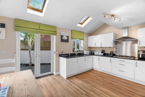 6 Allard Way, Saffron Walden, CB11 3GP