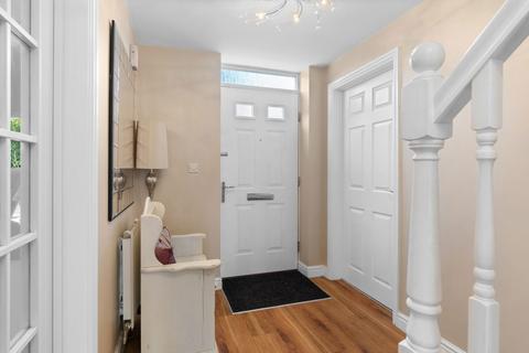 6 Allard Way, Saffron Walden, CB11 3GP