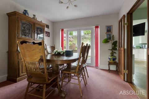 13 Beechfield Place, Torquay, TQ2 8HX