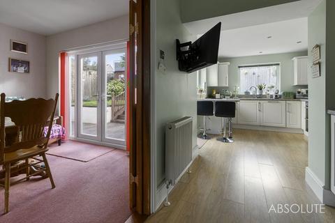 13 Beechfield Place, Torquay, TQ2 8HX