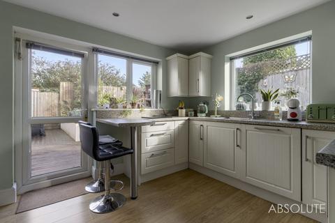 13 Beechfield Place, Torquay, TQ2 8HX