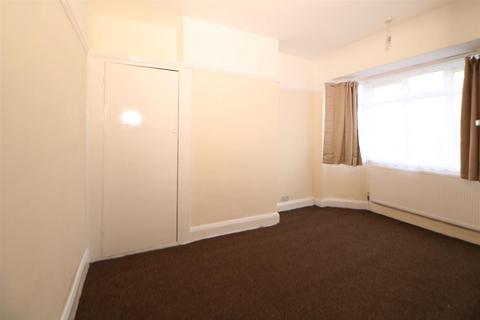 3 bedroom house to rent, Southall, UB1