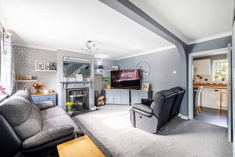81 The Glade, Coulsdon, CR5 1SS