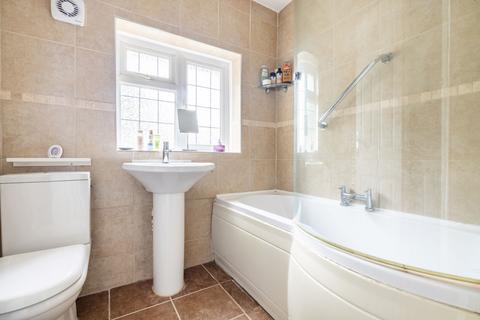 81 The Glade, Coulsdon, CR5 1SS