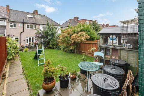 4 bedroom house for sale, Rougemont Avenue, Morden SM4