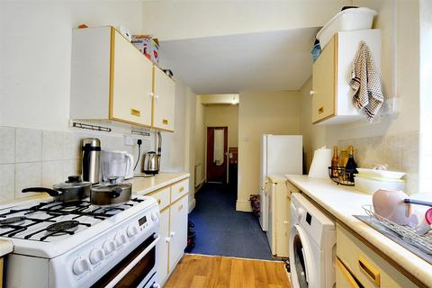 1 bedroom flat for sale, Montpelier Road, Dunkirk, Nottingham