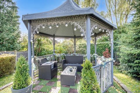 28 Milnrow Road, Sheffield, S5 9LU