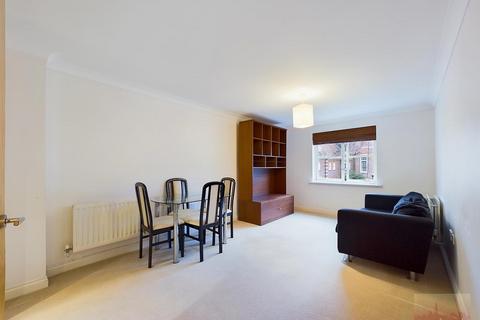 1 bedroom flat to rent, Cottage Close, Harrow on the Hill