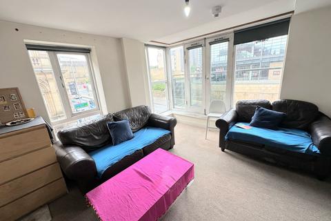 2 bedroom apartment for sale, Town Hall Street East, Halifax HX1