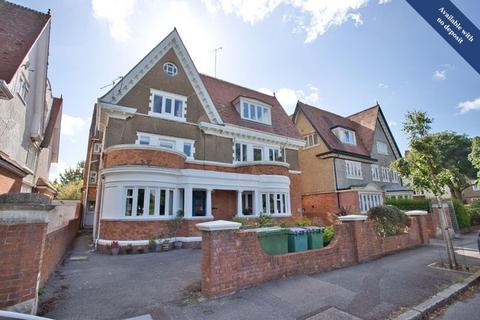 2 bedroom duplex to rent, Grimston Gardens, Folkestone, CT20