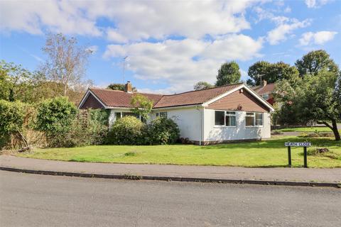 4 bedroom detached bungalow for sale, Lime Kiln Road, Mannings Heath, Horsham