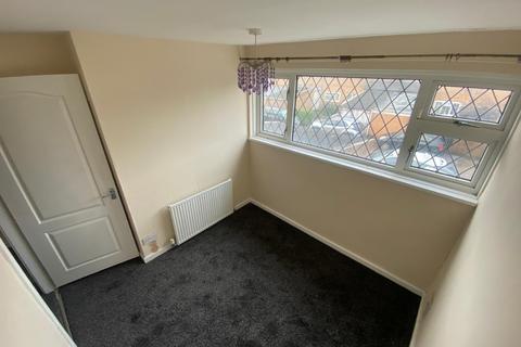 4 bedroom terraced house to rent, Portsea Close, Coventry CV3