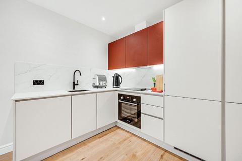 1 bedroom flat for sale, Clifton Walk, Hammersmith