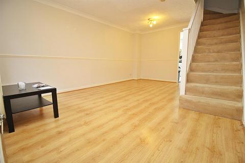 2 bedroom house to rent, Novello Way, Borehamwood