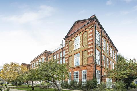 3 bedroom penthouse for sale, Searles Road, London, SE1