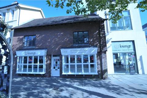 Retail property (high street) to rent, Crawley RH10