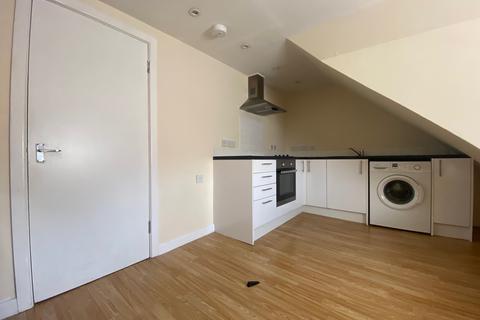 1 bedroom apartment to rent, Radnor Park Road, Folkestone CT19