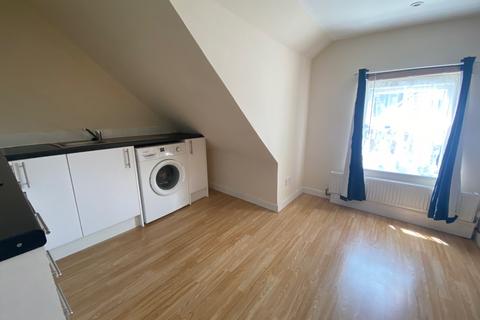 1 bedroom apartment to rent, Radnor Park Road, Folkestone CT19