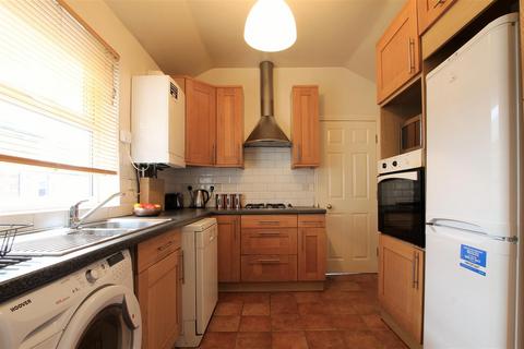 5 bedroom maisonette to rent, Lavender Gardens, Jesmond