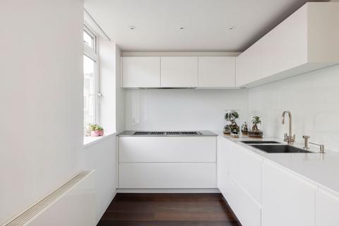 22 Beaumont Street, London, W1G 6DQ