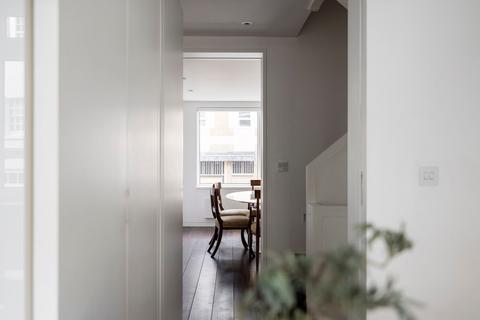22 Beaumont Street, London, W1G 6DQ