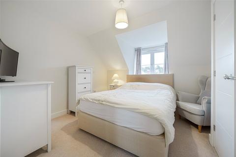 1 bedroom apartment for sale, Brooms Court, Crowthorne RG45