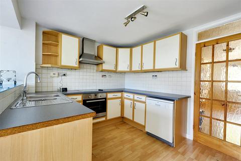 2 bedroom semi-detached house for sale, Stornoway Court, Beeston, Nottingham