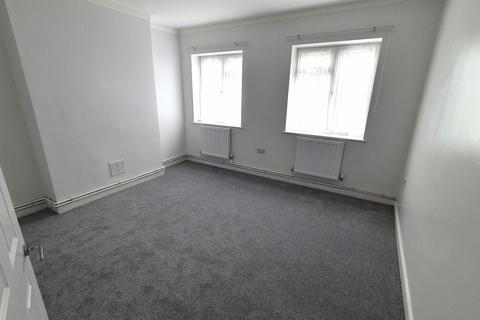 2 bedroom flat to rent, Brent Street, Hendon