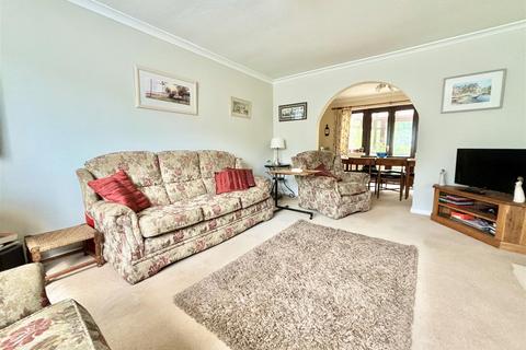 4 bedroom detached house for sale, Hen Parc Avenue, Upper Killay, Swansea