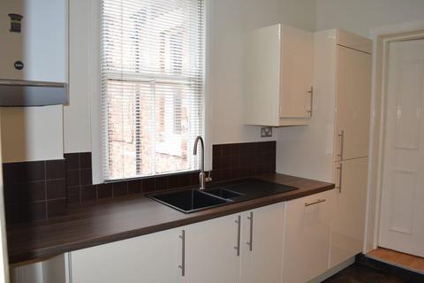 4 bedroom maisonette to rent, Buston Terrace, Newcastle Upon Tyne