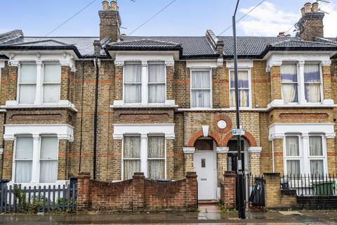54 Bradgate Road, London, SE6 4TS