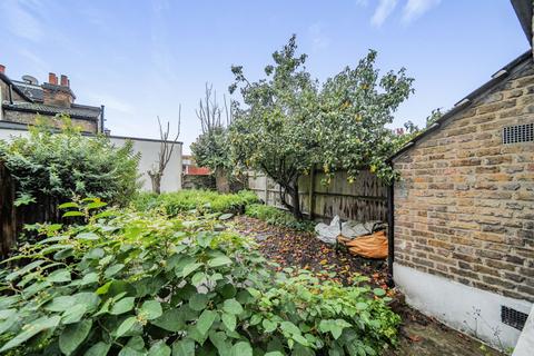 54 Bradgate Road, London, SE6 4TS