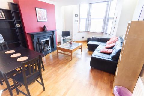 3 bedroom maisonette to rent, Greystoke Avenue, Sandyford