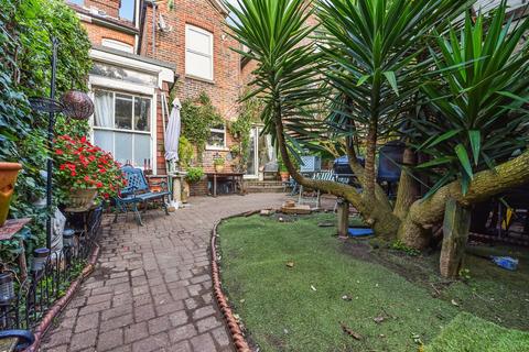 6 bedroom terraced house for sale, Goldsmith Avenue, Southsea PO4