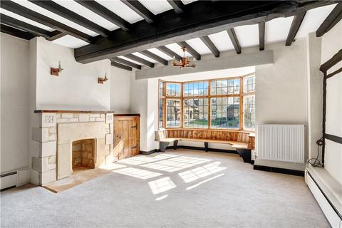 4 bedroom detached house to rent, High Street, Broadway, Worcestershire, WR12