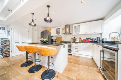 44 Winfrith Road, London, SW18 3BD