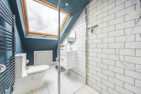 44 Winfrith Road, London, SW18 3BD