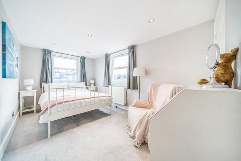 44 Winfrith Road, London, SW18 3BD