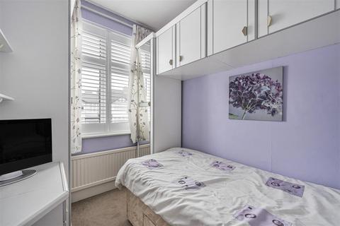 32 Hillview Road, Sutton, SM1 3NT