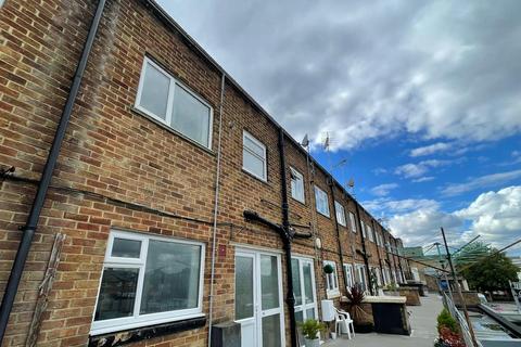 2 bedroom maisonette for sale, Greywell Road, Havant