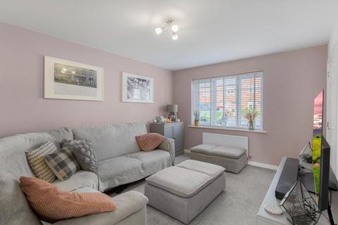 12 Violet Walk, Fradley, Lichfield, WS13 8TU