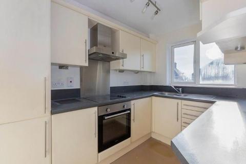 2 bedroom apartment to rent, Slough,  Berkshire,  SL1