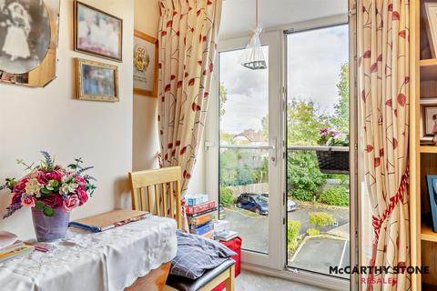 1 bedroom apartment for sale, Oakfield Court, 44-48 Crofts Bank Road, Urmston, Manchester, M41 0AA