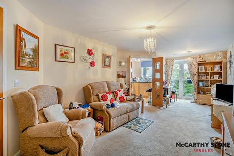 1 bedroom apartment for sale, Oakfield Court, 44-48 Crofts Bank Road, Urmston, Manchester, M41 0AA