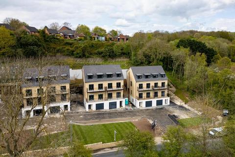 5 bedroom semi-detached house for sale, Pudsey Road, Leeds LS13